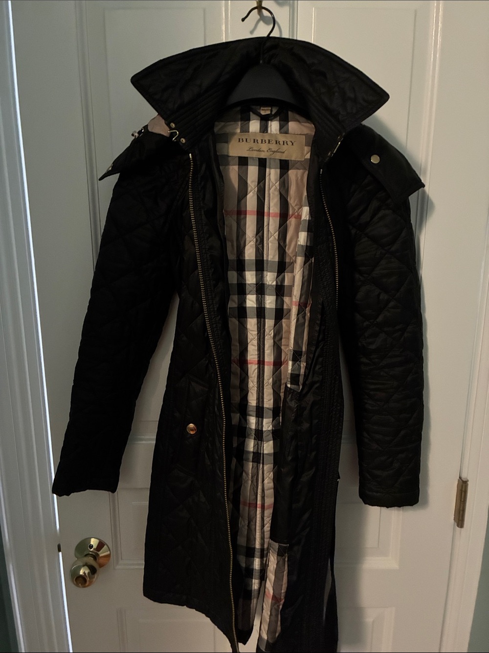 Burberry Black Quilted Long Puffer Coat with Signature Check Lining